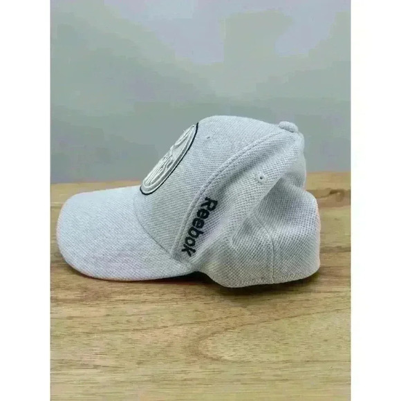 Reebok Edmonton Oilers NHL Hat White S/M Fitted Cap Center Ice Collection - Picture 2 of 6